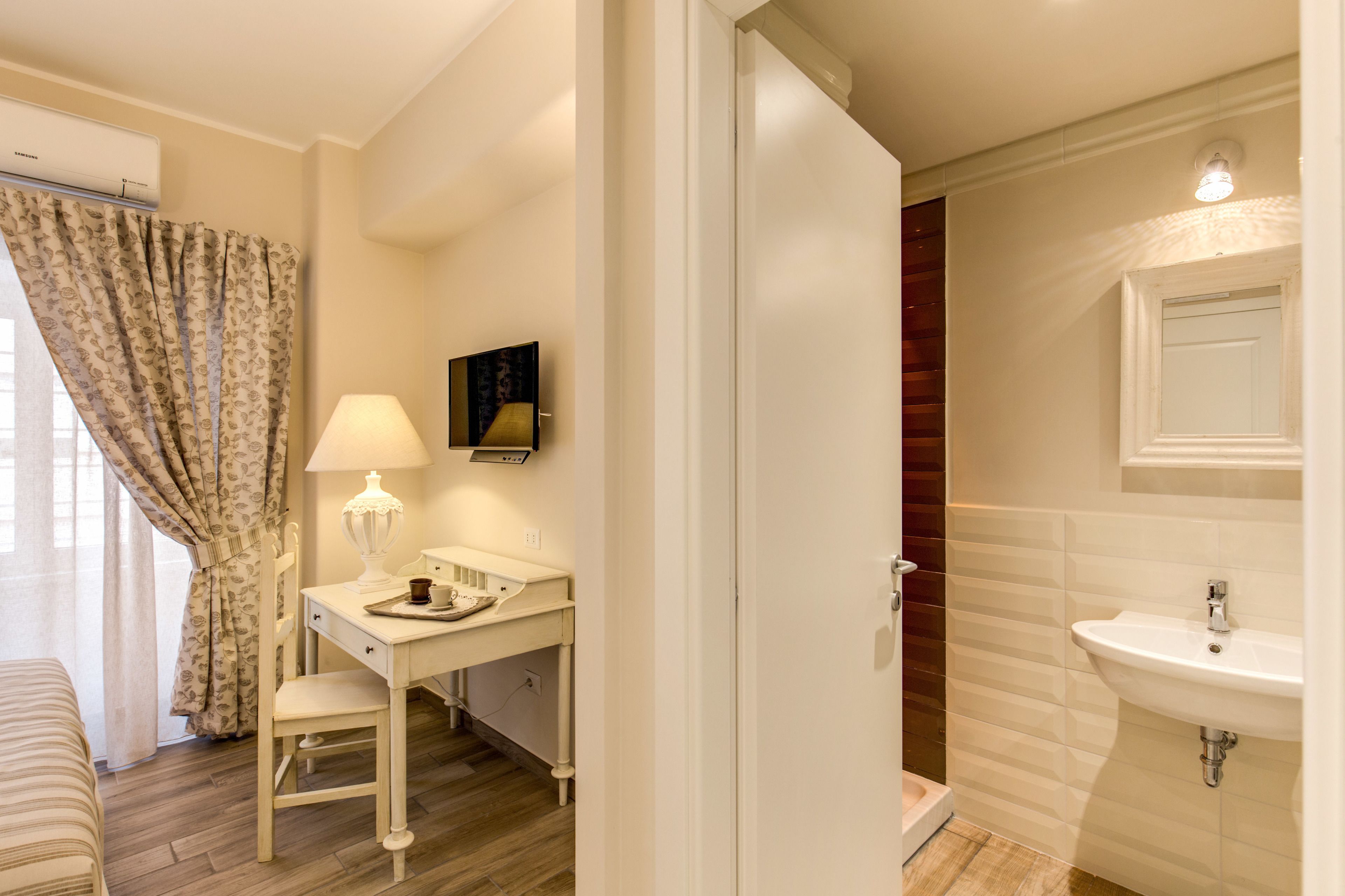 Photo - Casa Tua Vaticano Guest House