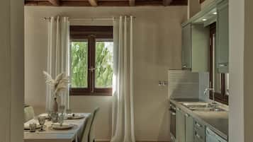 Apartment, 1 Bedroom | In-room safe, individually decorated, individually furnished