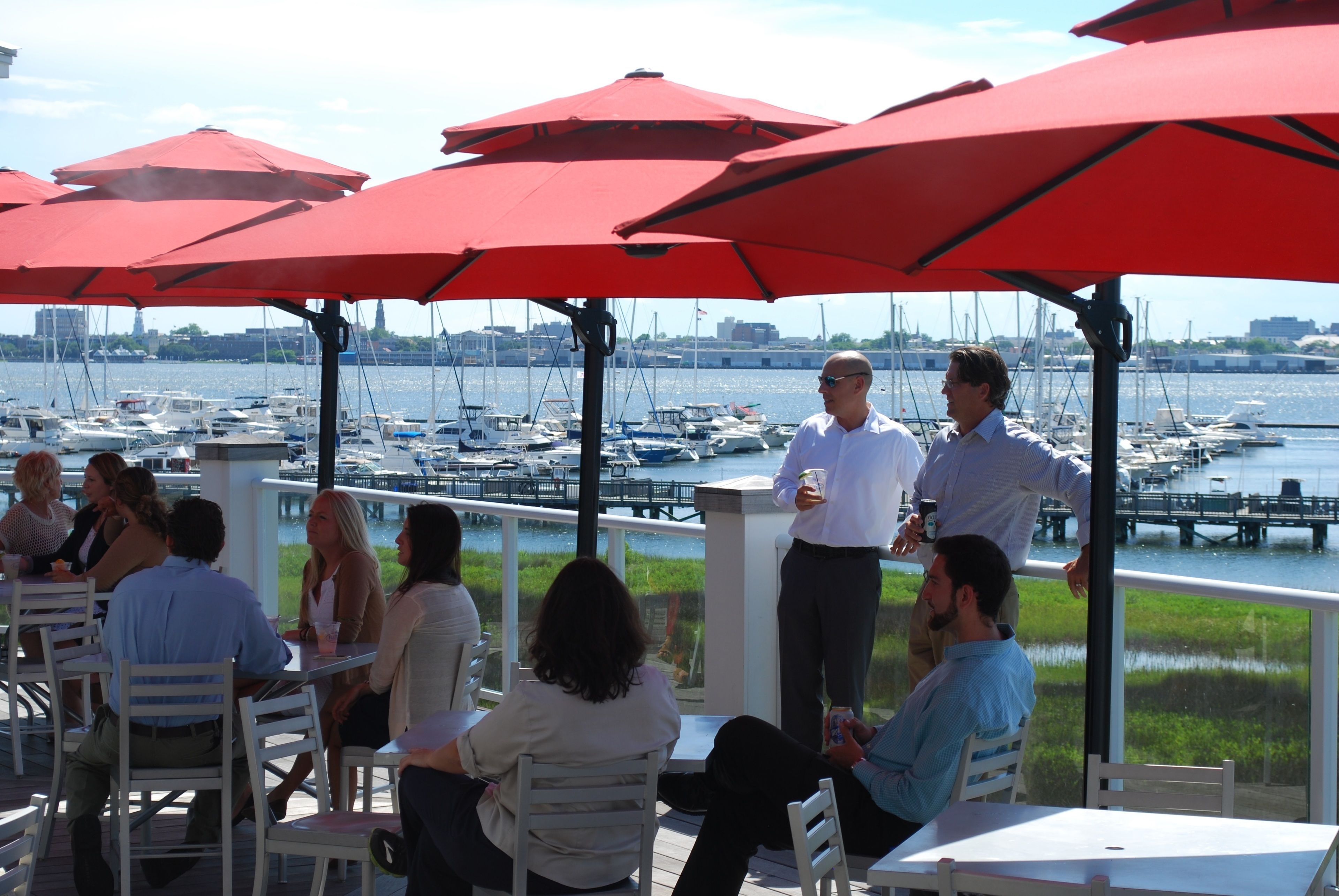 2 bars/lounges, poolside bar