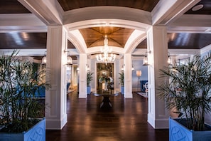 Interior entrance - The Beach Club at Charleston Harbor Resort and Marina (Mount Pleasant)
