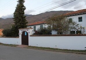 숙박 시설 정면