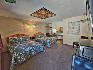 Chambre de base double, 2 grands lits (19) | Accès au Wi-Fi (inclus), literie fournie