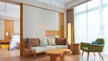 Premium bedding, minibar, in-room safe, desk