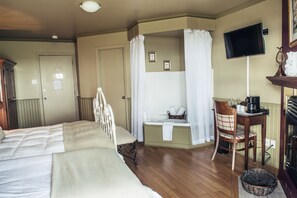 Bureau, fer et planche à repasser, Wi-Fi gratuit