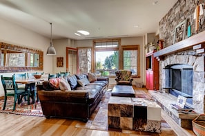 House, Multiple Beds, Valley View (Three-Bedroom House) | Living room | Flat-screen TV