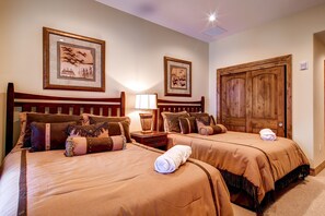 Casa, varias camas, vista al valle (Three-Bedroom House) | Tabla de planchar con plancha, cunas, camas extra y wifi gratis