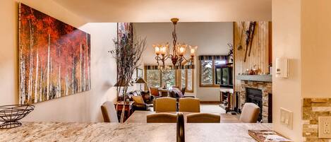 プレミアム コンドミニアム 2 ベッドルーム (+ Loft) | レストラン