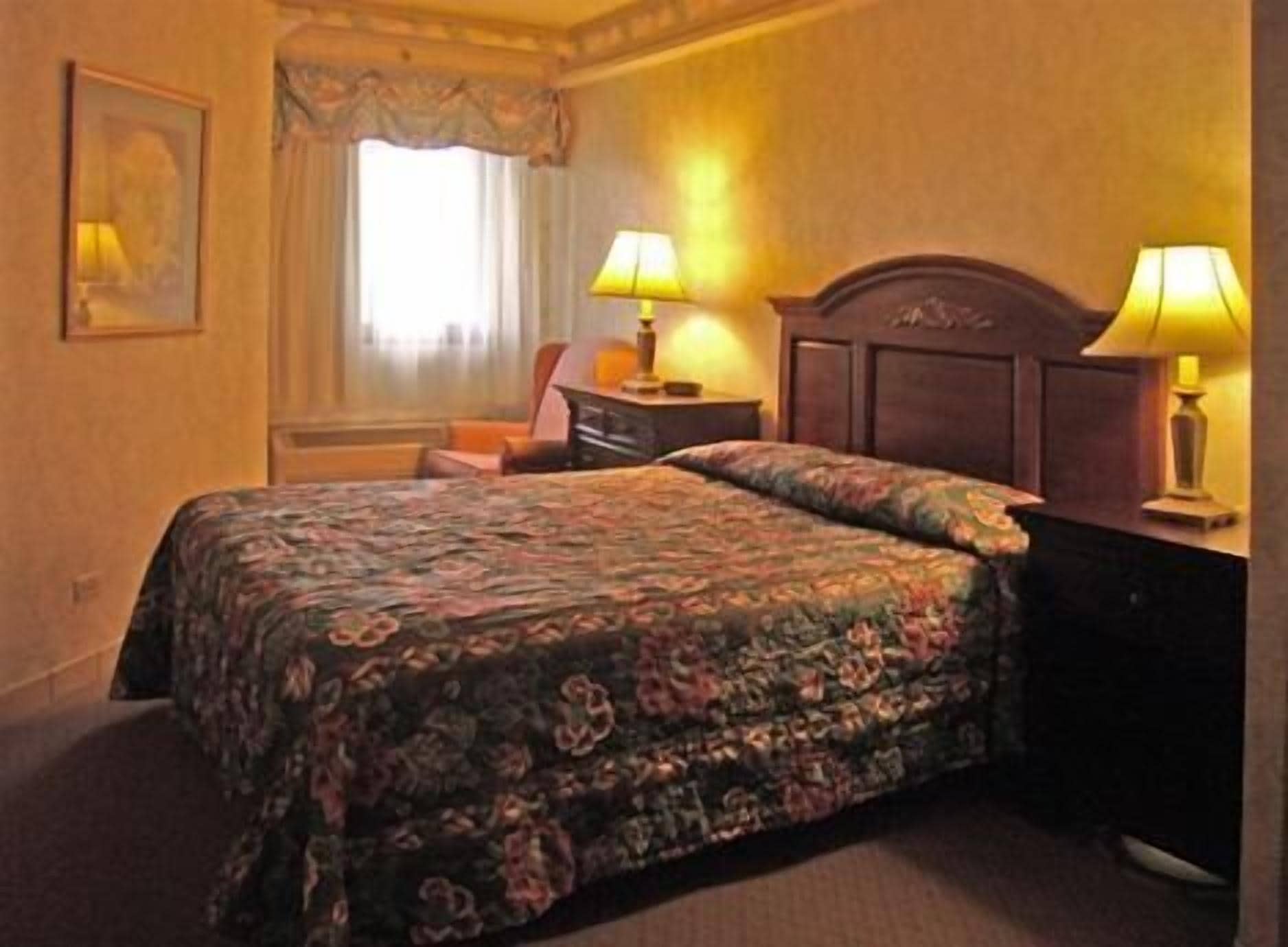 Apartemen, 1 kamar tidur | Tirai kedap cahaya, setrika/meja setrika, Wi-Fi gratis, dan seprai linen