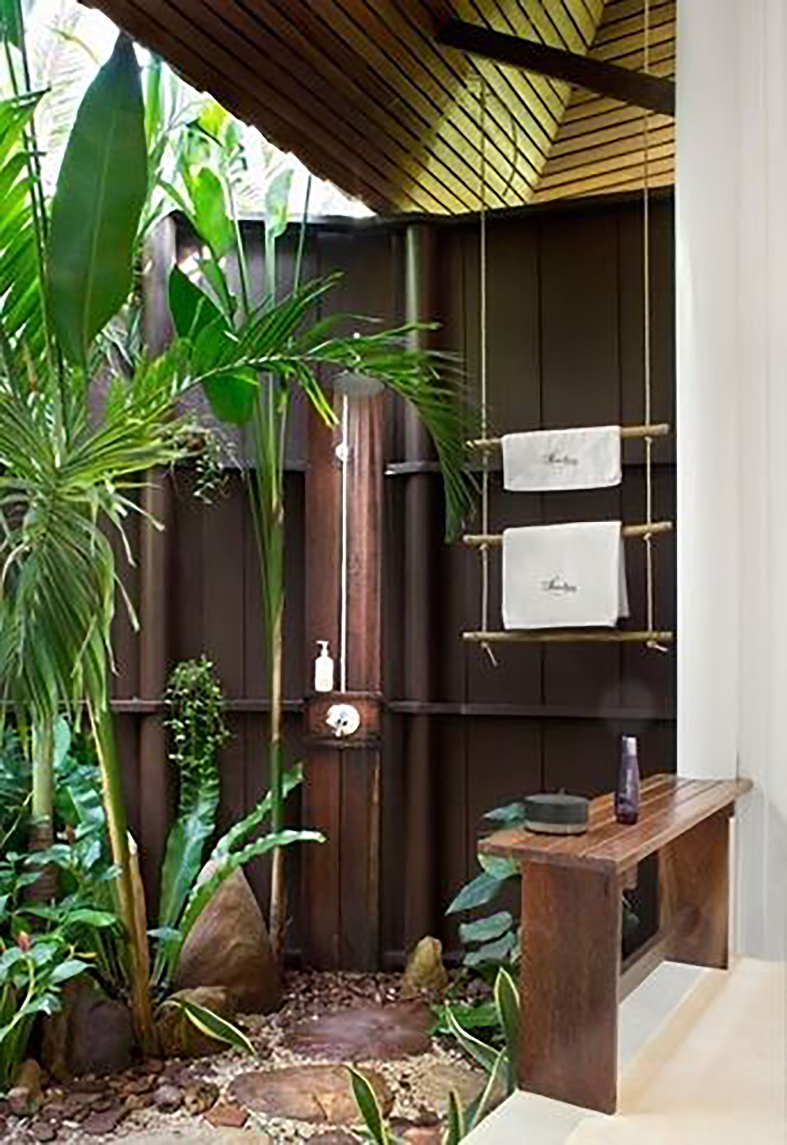 Shantaa Sweet (A king size bed) | Bathroom | Separate tub and shower, rainfall showerhead, free toiletries