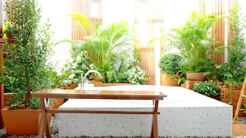 Shantaa Double Sweet (2 bedrooms, 2 Bathrooms) | 2 bedrooms, minibar, in-room safe, individually decorated