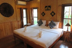 Deluxe Double or Twin Room, Garden View | Free minibar items, in-room safe, blackout drapes, free WiFi