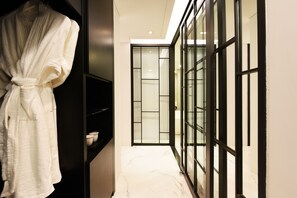 European Superior Double Room | Két bảo mật tại phòng, phòng cách âm