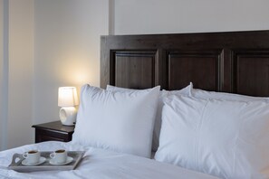 Suite (Lava) | Desk, soundproofing, iron/ironing board, free cribs/infant beds - Santorini Traditional Suites (Santorini)