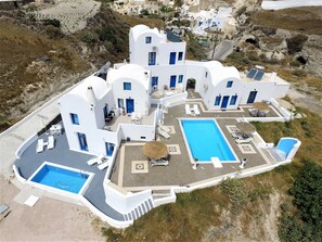 Suite (Atlantis) | Aerial view - Santorini Traditional Suites (Santorini)