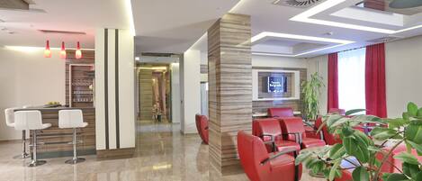 Coin salon dans le hall