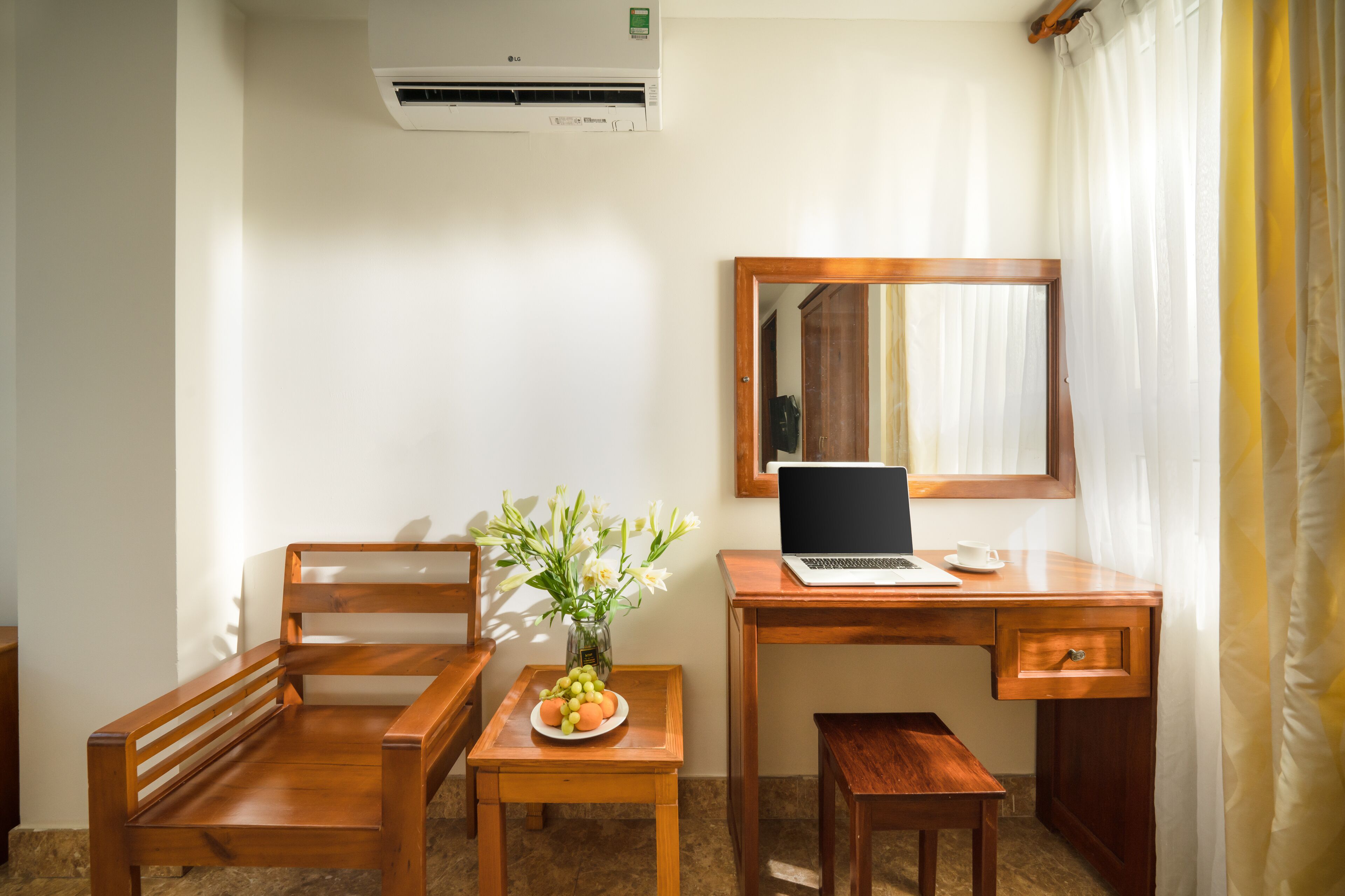 superior twin room, city view | view from room