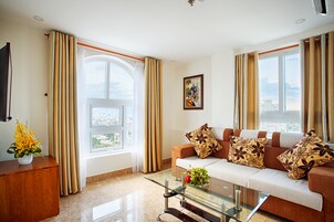 TITAN Ocean Apartment | Interior detail