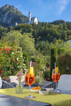 Terrace/patio - Villa Ludwig Suite Hotel & Chalet (Schwangau)