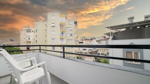 Terrace/patio - Kafkas Hotel (Konyaalti)