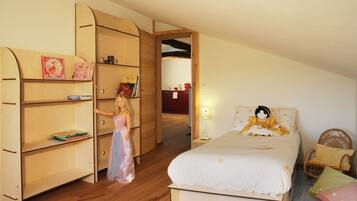 Suite Superior, 2 camere da letto, vista giardino, piano elevato | Camera a tema per bambini
