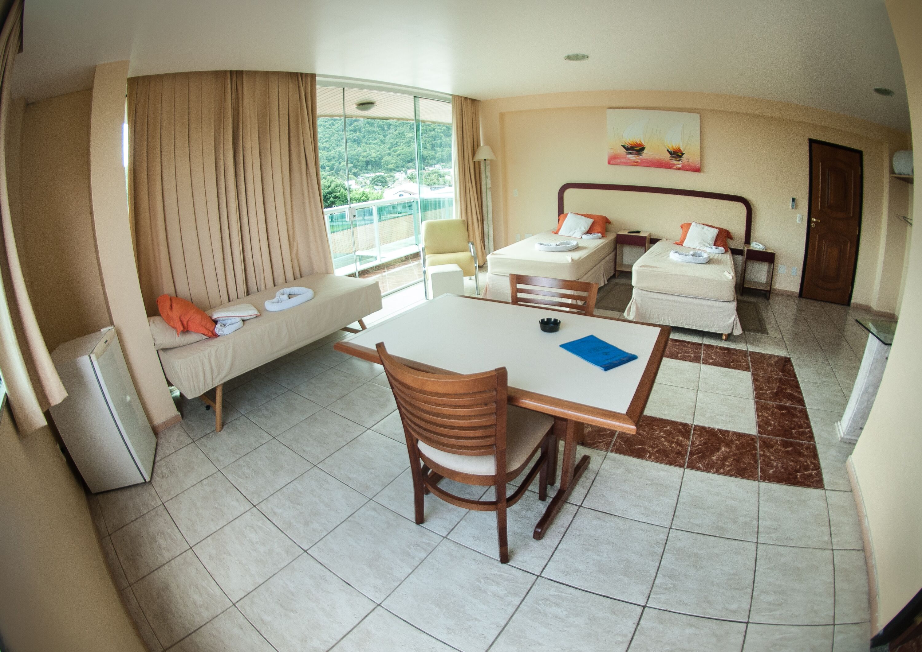 Tripla Deluxe | Minibar, Wi-Fi gratuito, lenzuola