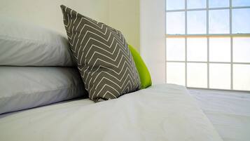 2 bedrooms, in-room safe, iron/ironing board, free WiFi