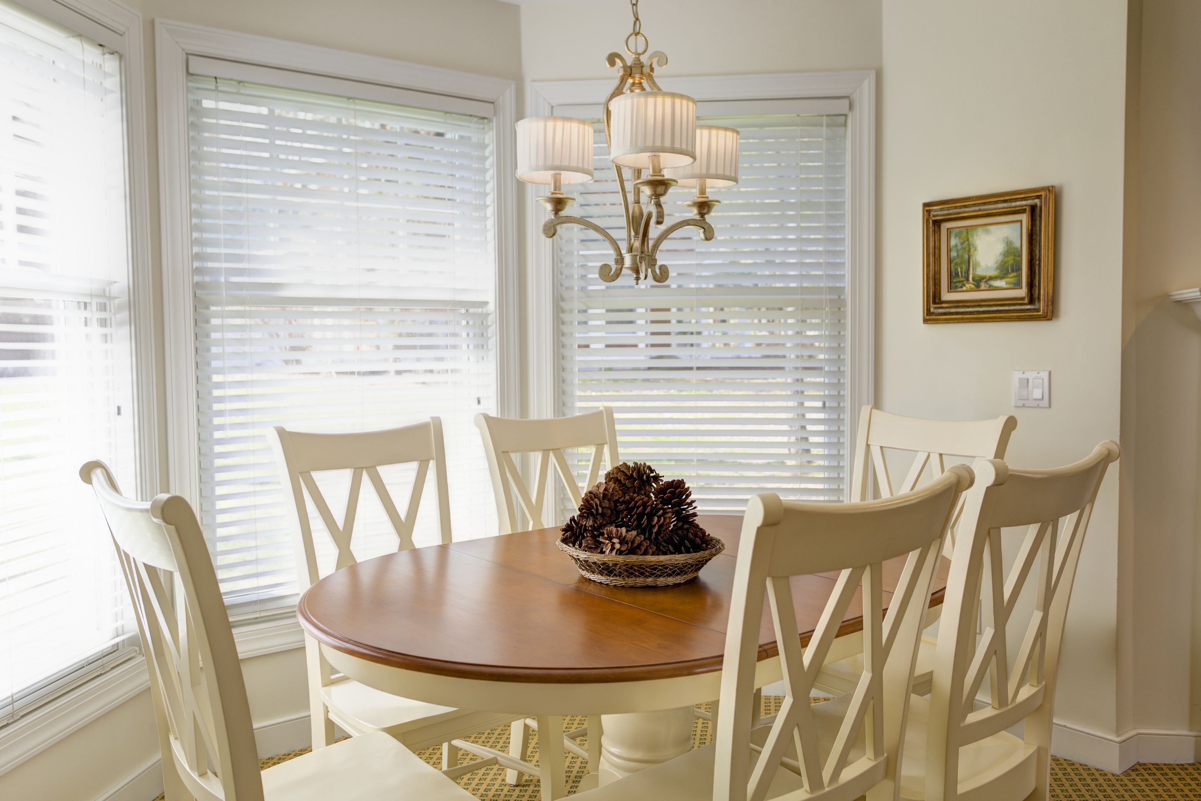 cottage, 3 bedrooms (ross) | iron/ironing board, free wifi, bed sheets