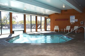 2 outdoor pools - The Highlands at Harbor Springs (Harbor Springs)