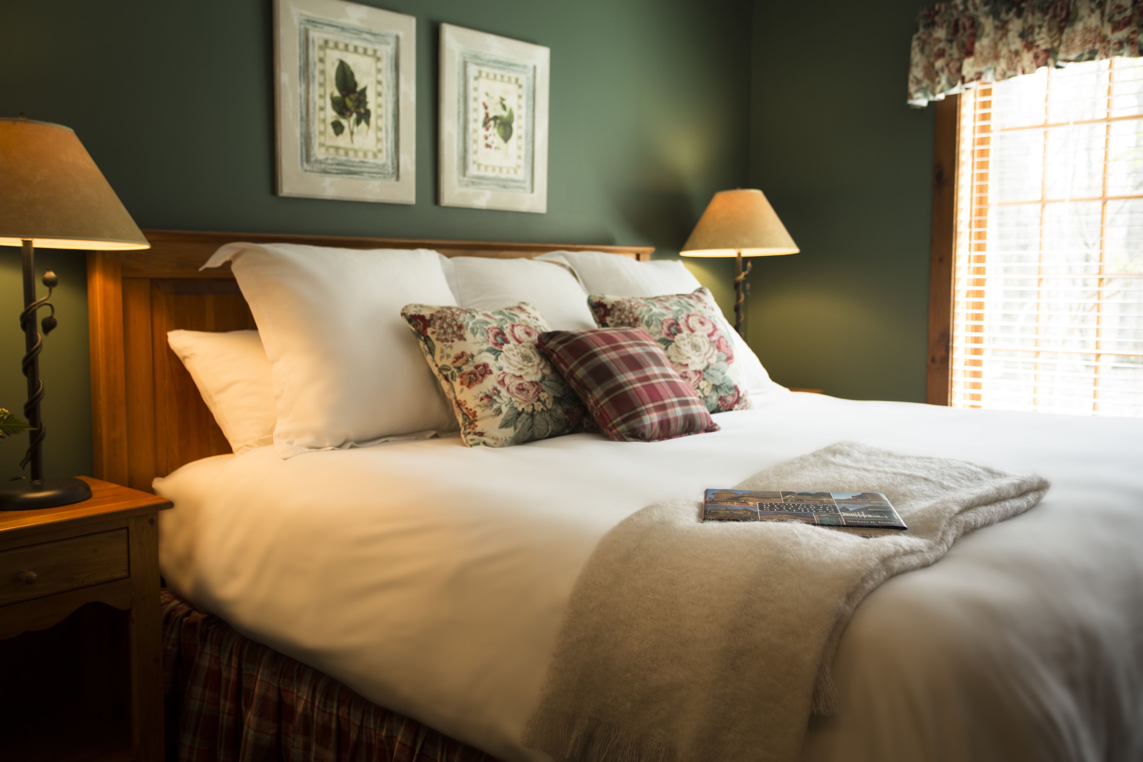 room, 2 bedrooms (alpine village) | iron/ironing board, free wifi, bed sheets