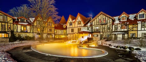 2 utendørsbassenger