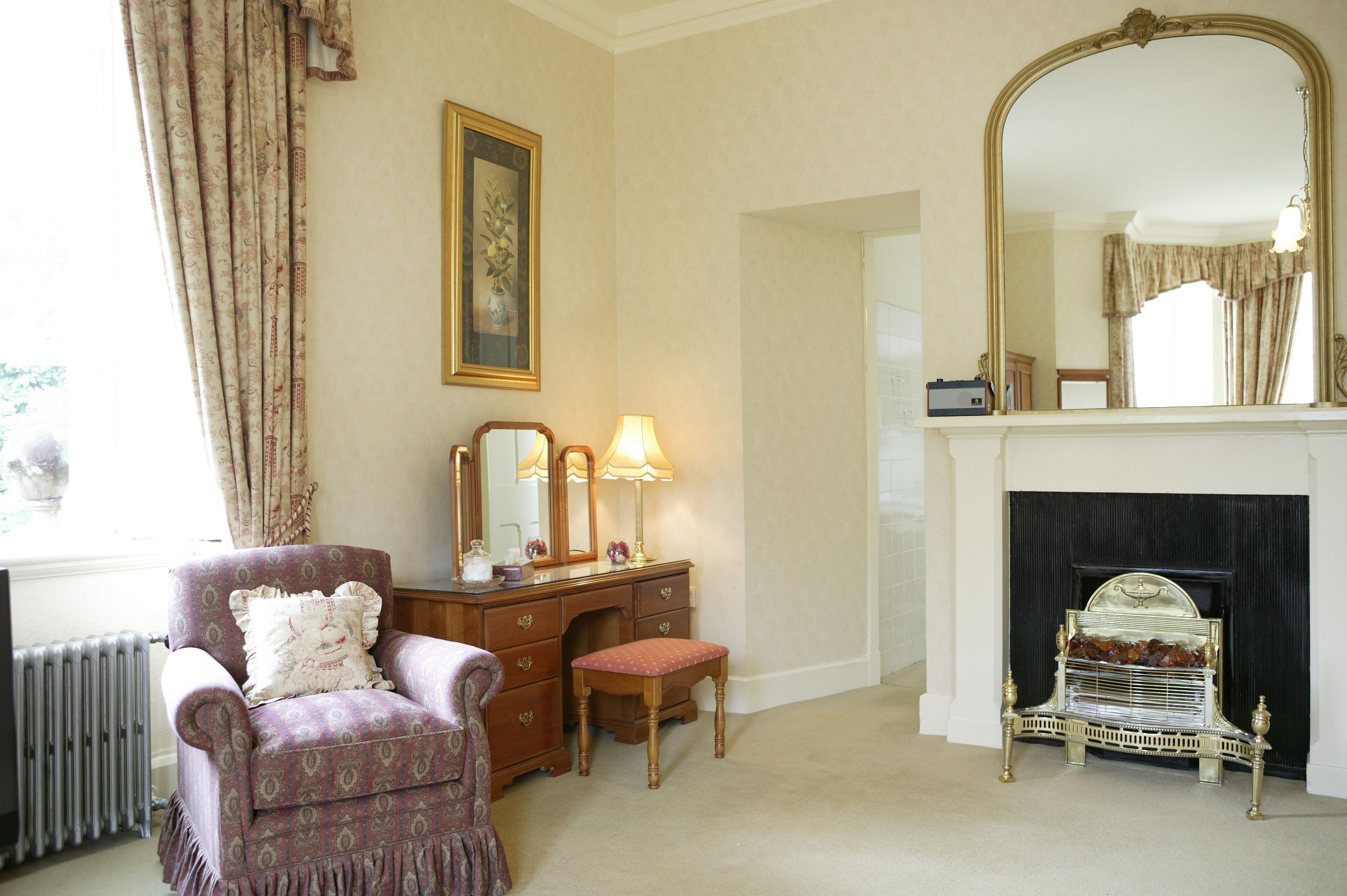 deluxe twin room | free wifi, bed sheets