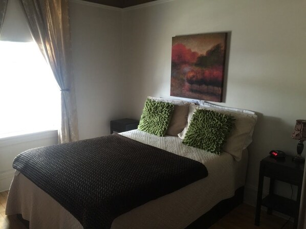 Zimmer, 1 Queen-Bett, Flussblick (Émeraude)