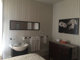 客房, 1 张大床, 河景 (Émeraude) | 免费 WiFi