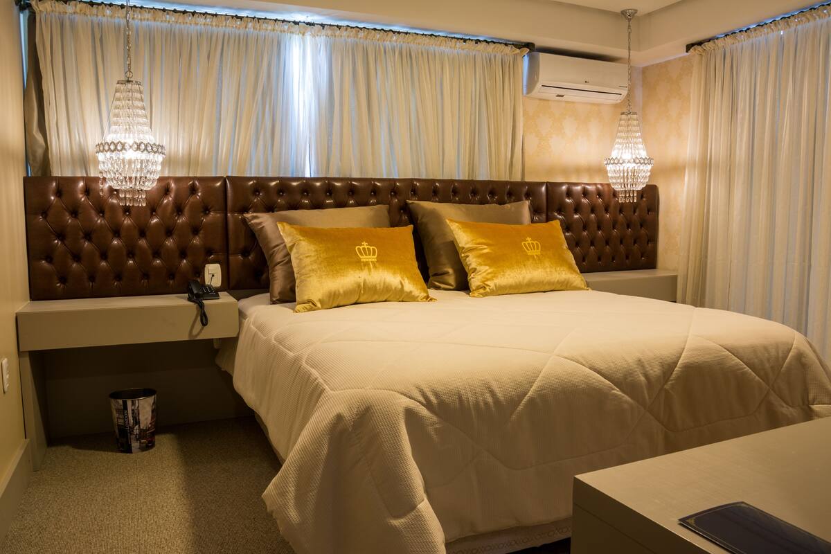 Deluxe kamer (Super) | Luxe beddengoed, een minibar, een kluis op de kamer