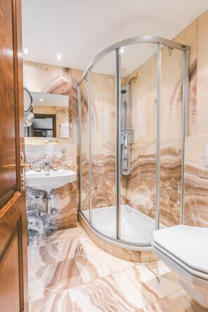 Bathroom - Antares (Zermatt)