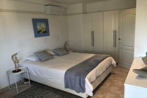 Cunas (de pago), camas supletorias, ropa de cama