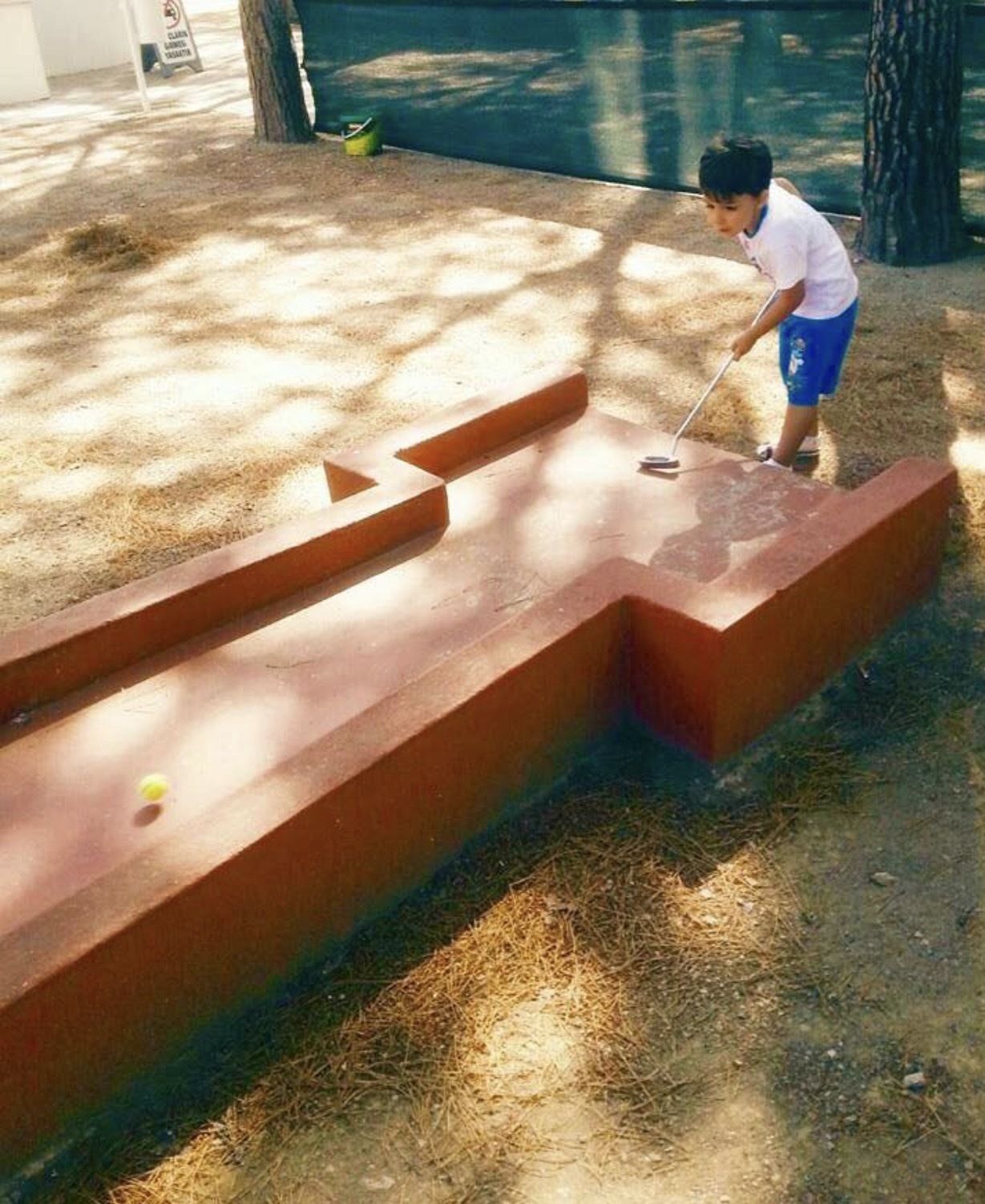 Mini-golf