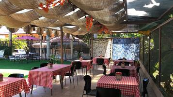 Komplet morgenmad hver dag mod et gebyr