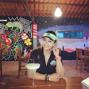 2 restaurants; breakfast, lunch, and dinner served - Roxy Fishing Club Y Hotel (Boca Chica)