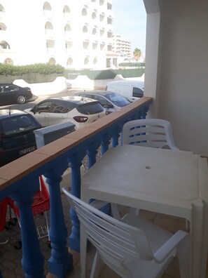 Iron/ironing board