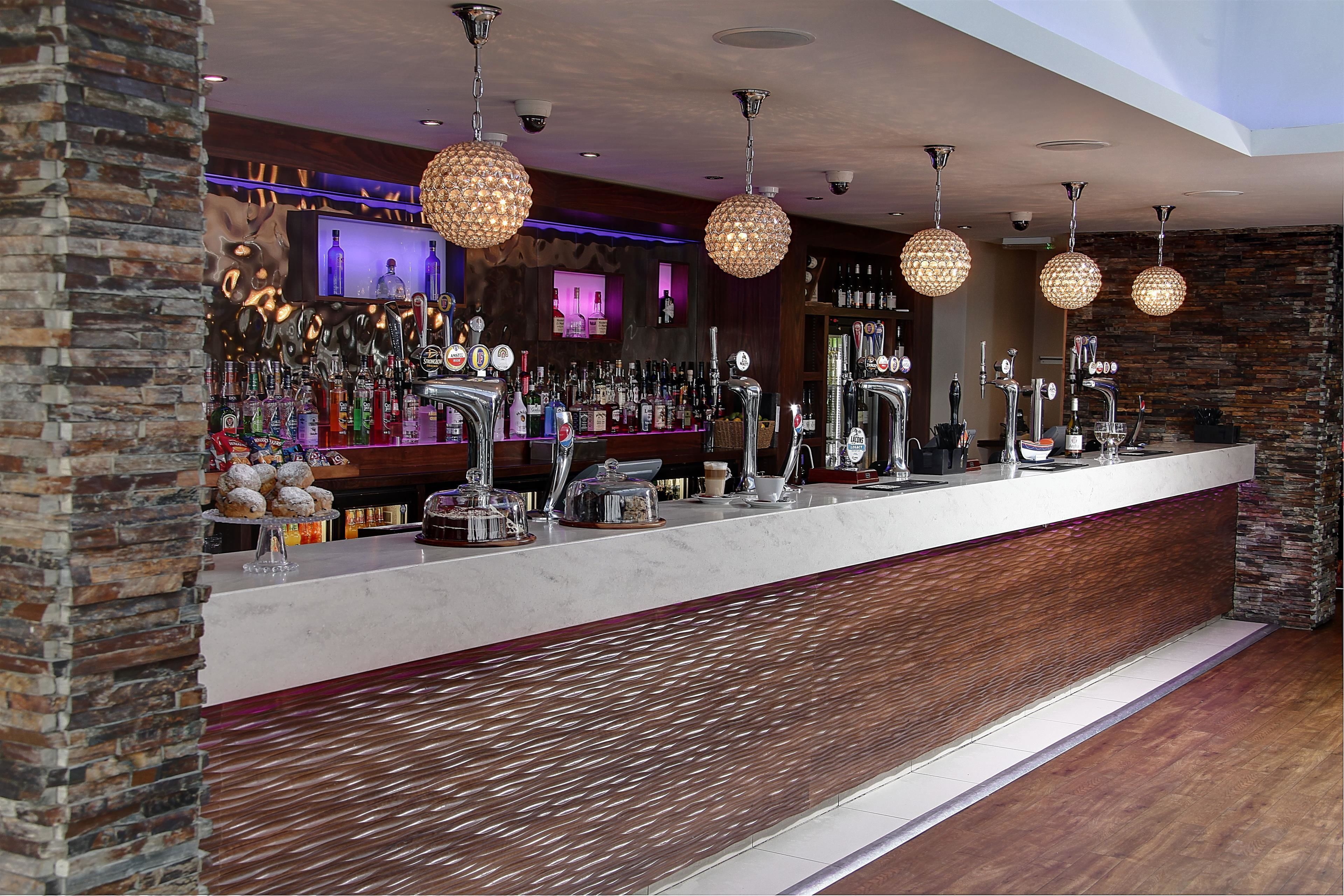 serves lunch and dinner