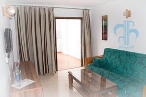 In-room safe, wheelchair access