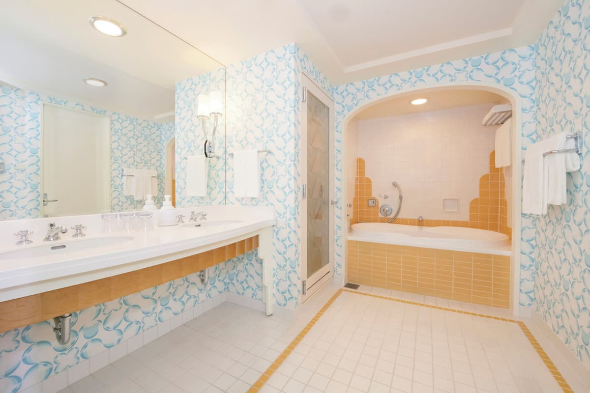 family room (non smoking) | bathroom | separate bathtub and shower, hair dryer, slippers, electronic bidet