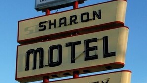 A motel sign with the name 'SHARON MOTHET'. - Sharon Motel (Wells)