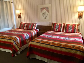 Free WiFi, bed sheets - Sharon Motel (Wells)