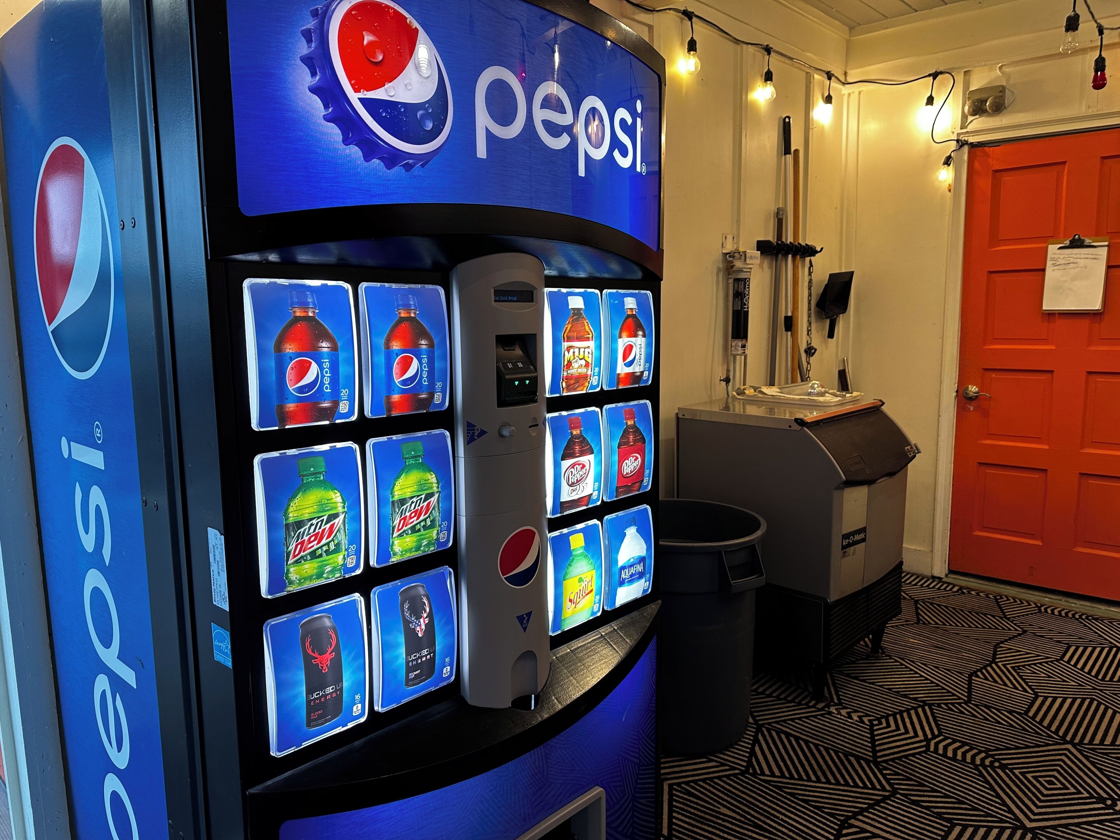 Vending machine