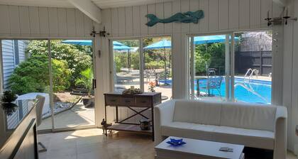 The Platinum Pebble Boutique Inn - Adults Only