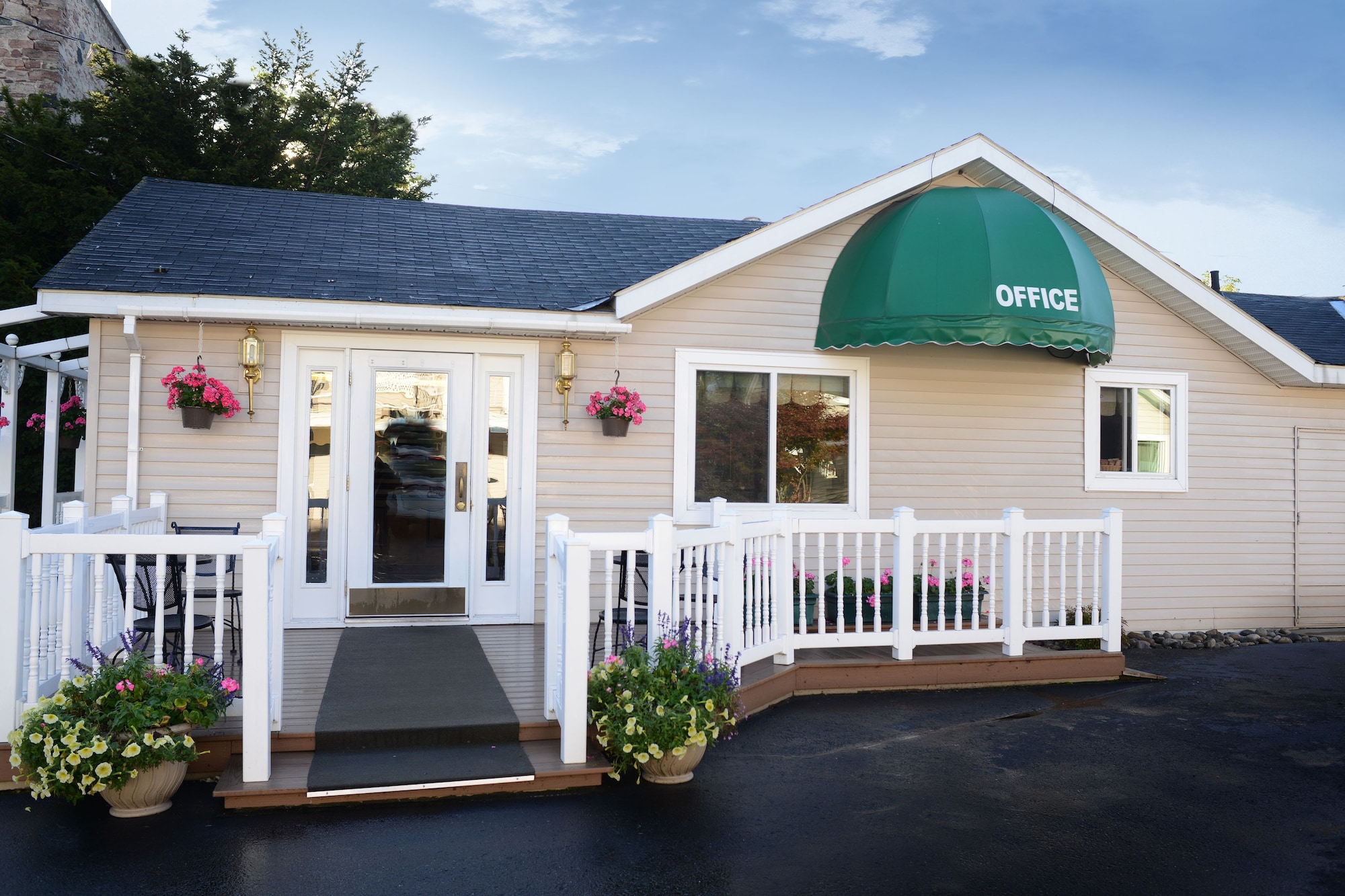 2 Star Hotels