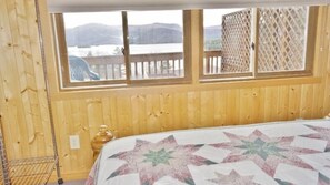 Premium-sviitti (No Pets) | Yksilöllisesti kalustettu, ilmainen Wi-Fi