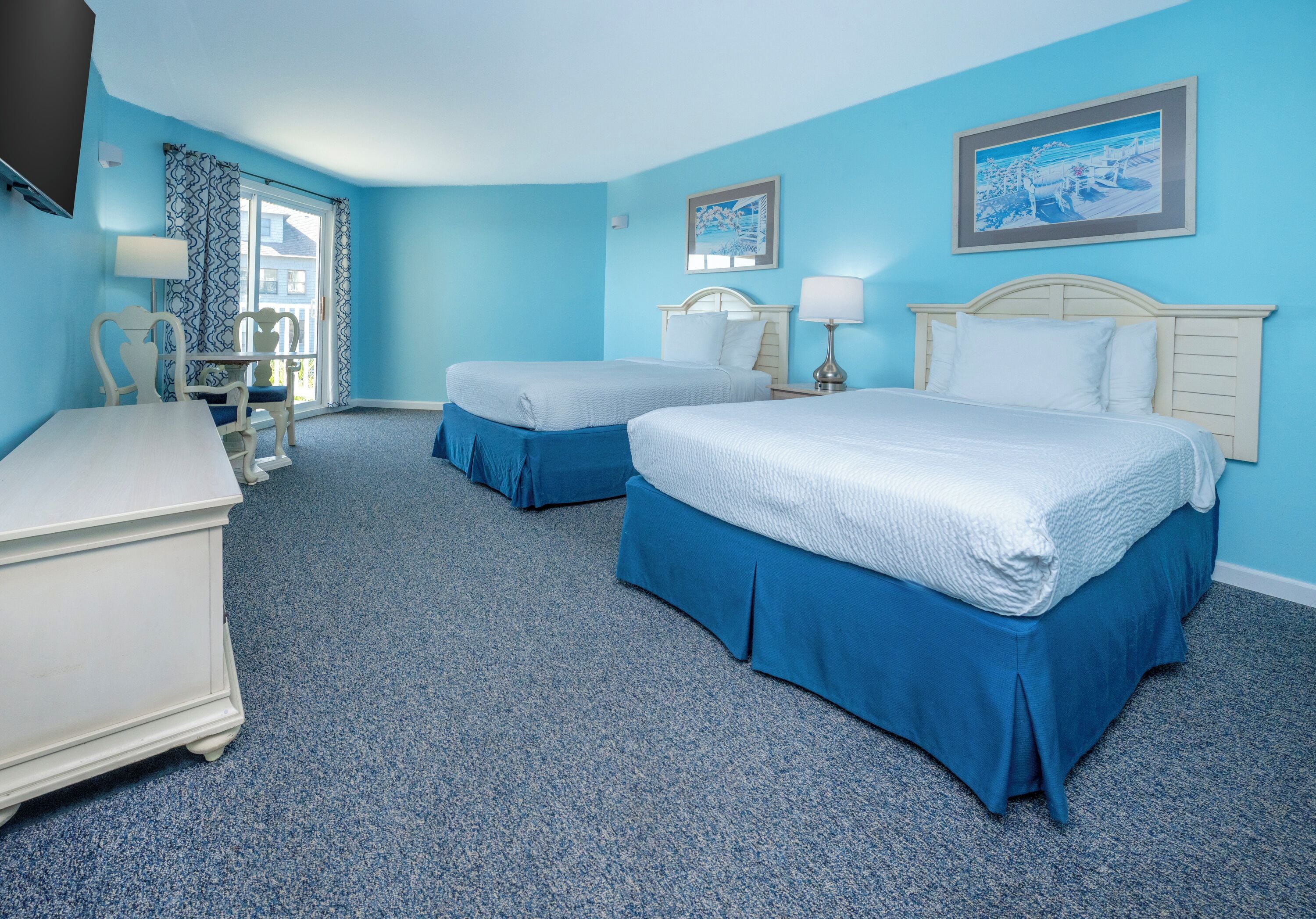 Standard Double Room, 2 Double Beds, Balcony | Hypo-allergenic bedding, in-room safe, free WiFi, bed sheets